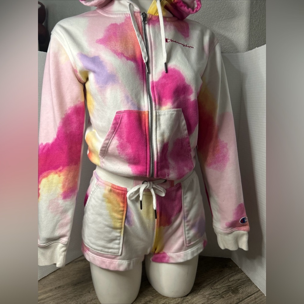 Champion tie dyed set
